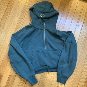 lululemon athletica Green & Gold Half Zip Scuba M/L